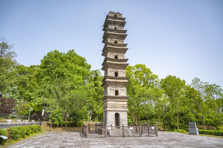 宣州区标签: 寺庙 旅游景点 名胜古迹  长廊共多少人浏览:3676561