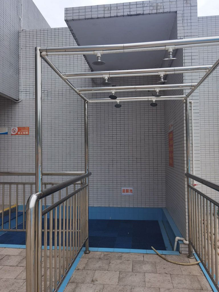 陆河文体中心游泳场