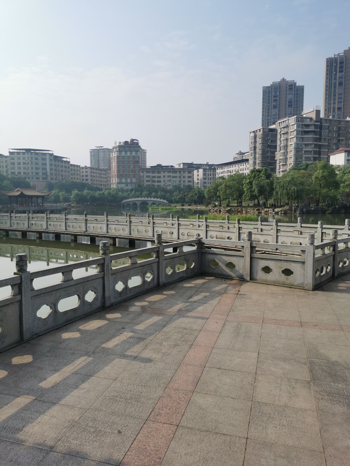 耒阳市标签: 公园 旅游景点  狮子岭公园共多少人浏览:3569858  电话