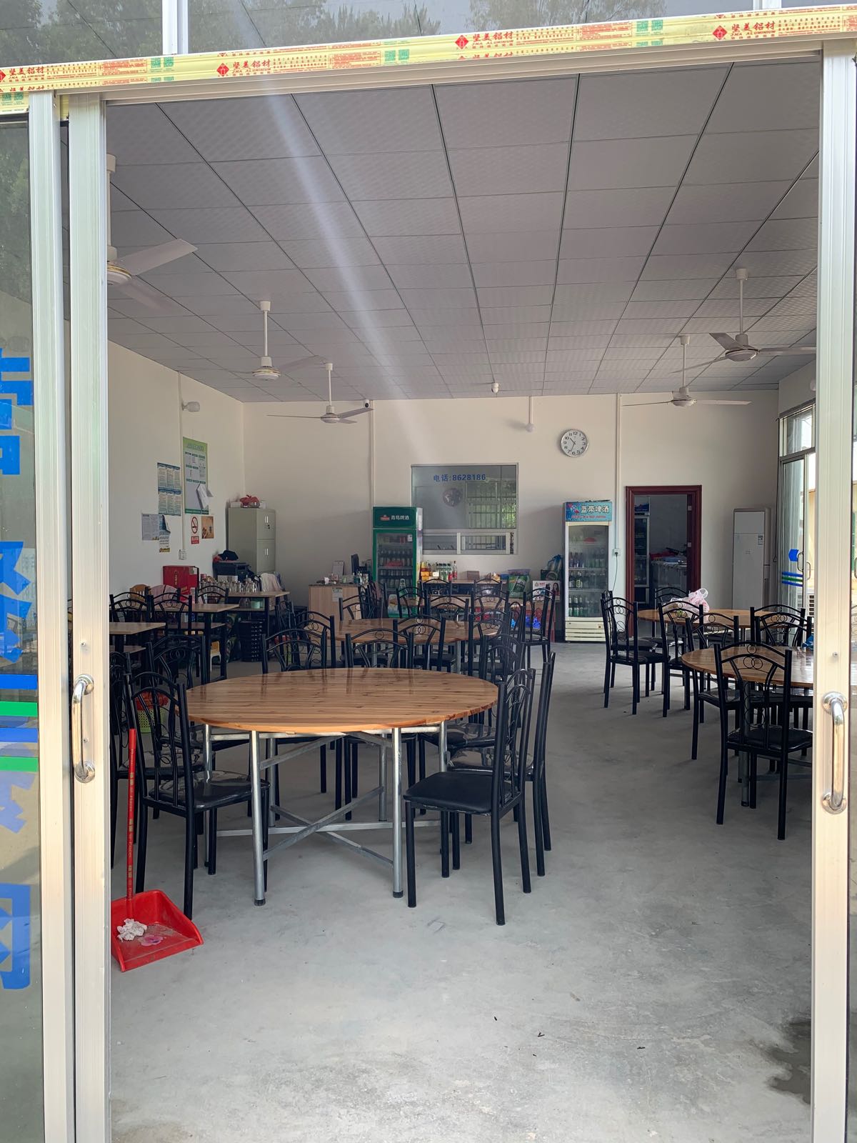 黄坡岭头饭店环境