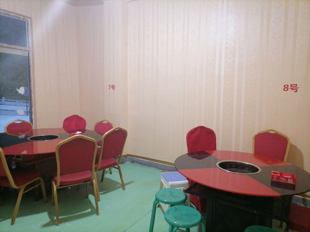 麻玛乡重庆饭庄