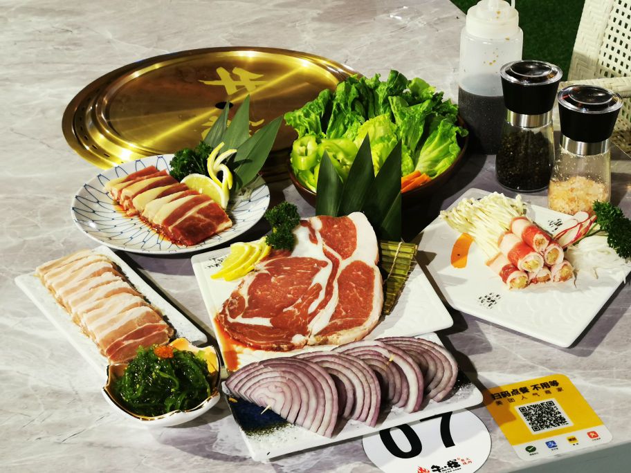 牛福日式海鲜烧肉(大东海一线海景店)