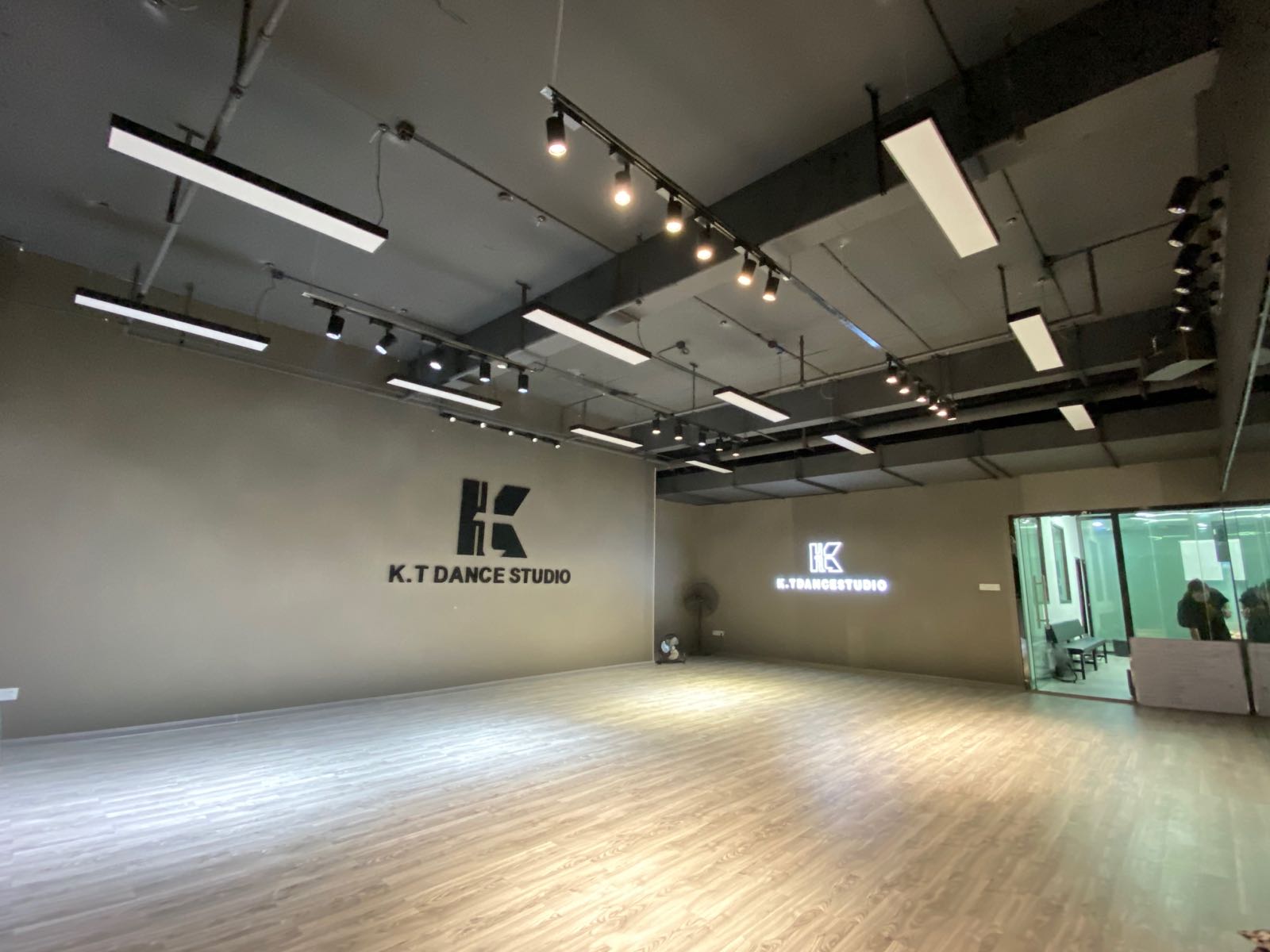 K.T流行舞工作室