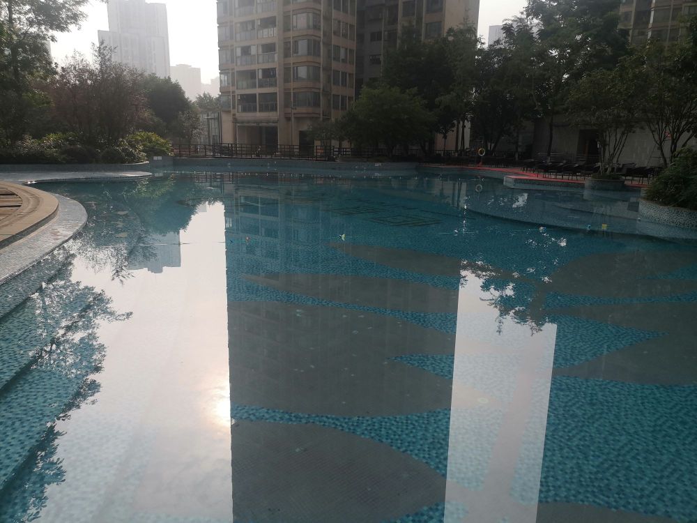 恒基雍翠名门游泳池