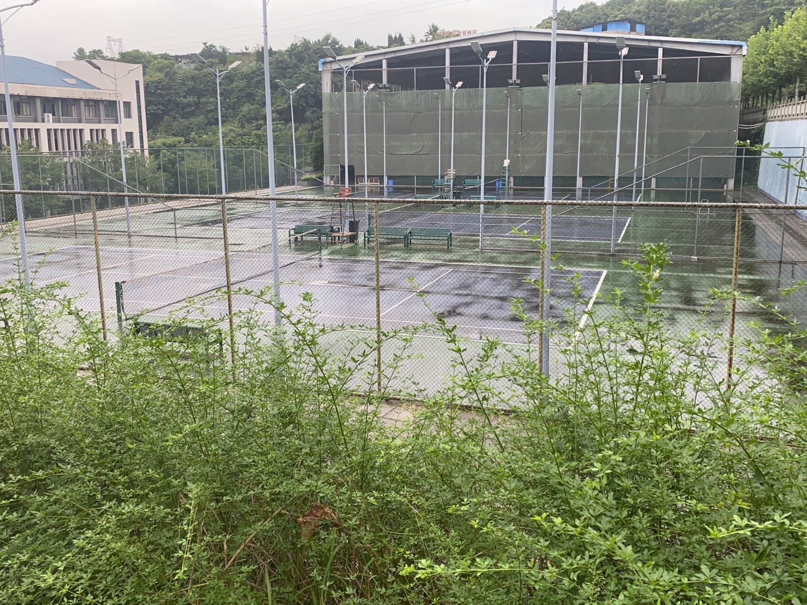 重庆山峡学院-羽毛球场