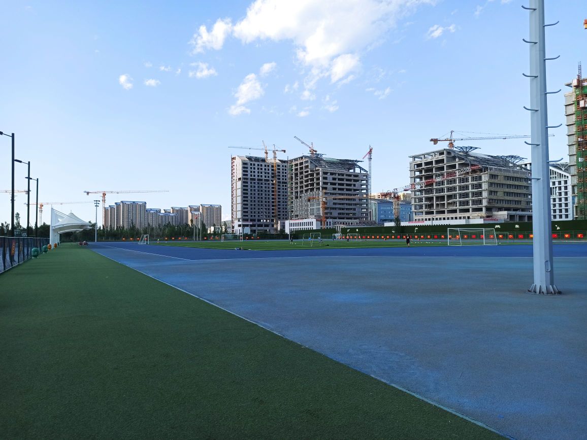大同学学(中校区)-天健体育场