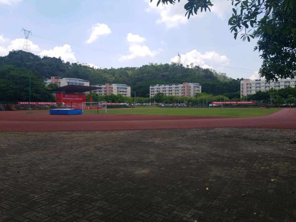 玉林师范学院(东校区)-大田径场