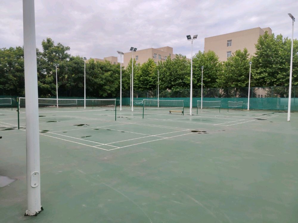 西安石油大学(鄠邑校区东区)-羽毛球场