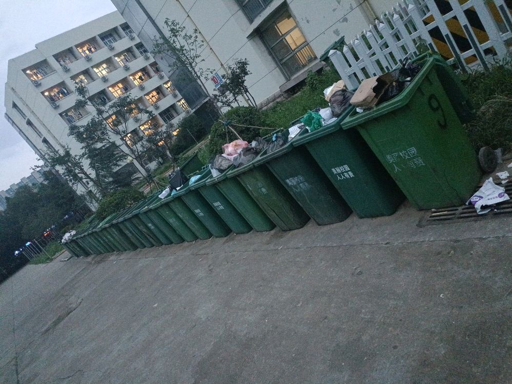 山东理工大学(西校区)-宿舍垃圾排放处