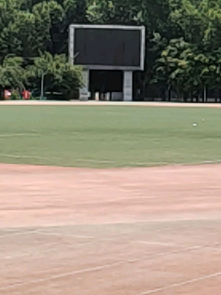 长安大学-操场