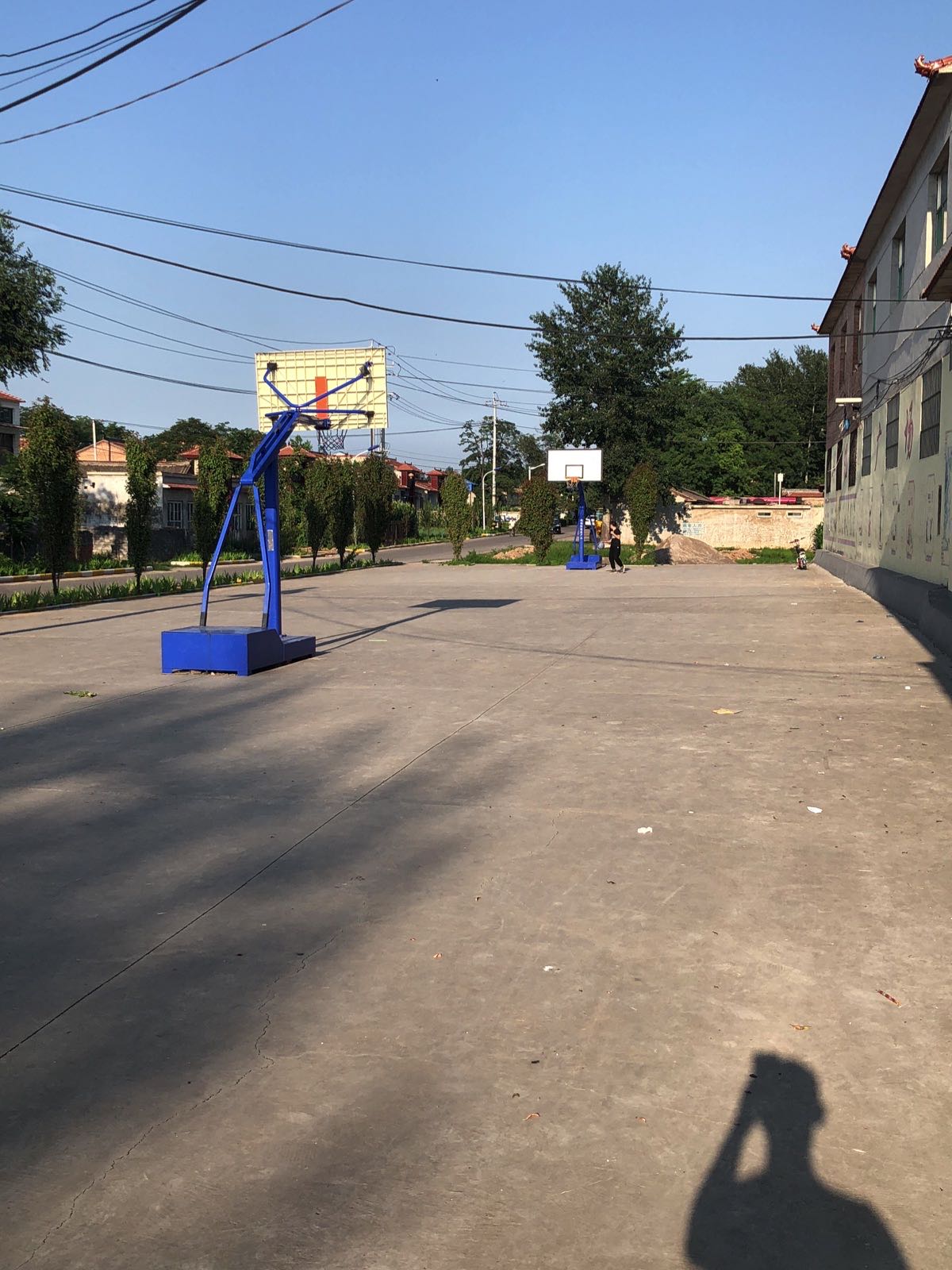 东兴旺村甲骨文篮球场