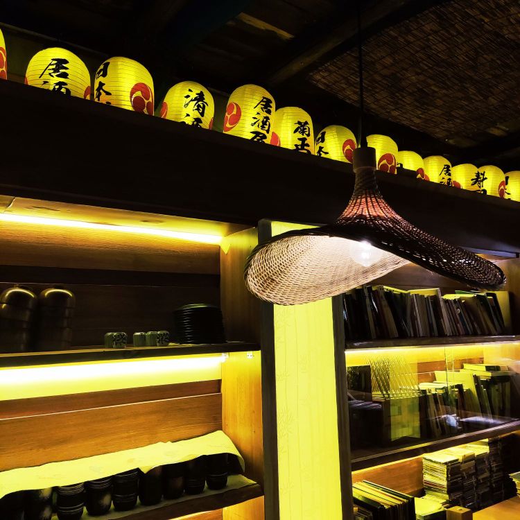 成居-居酒屋