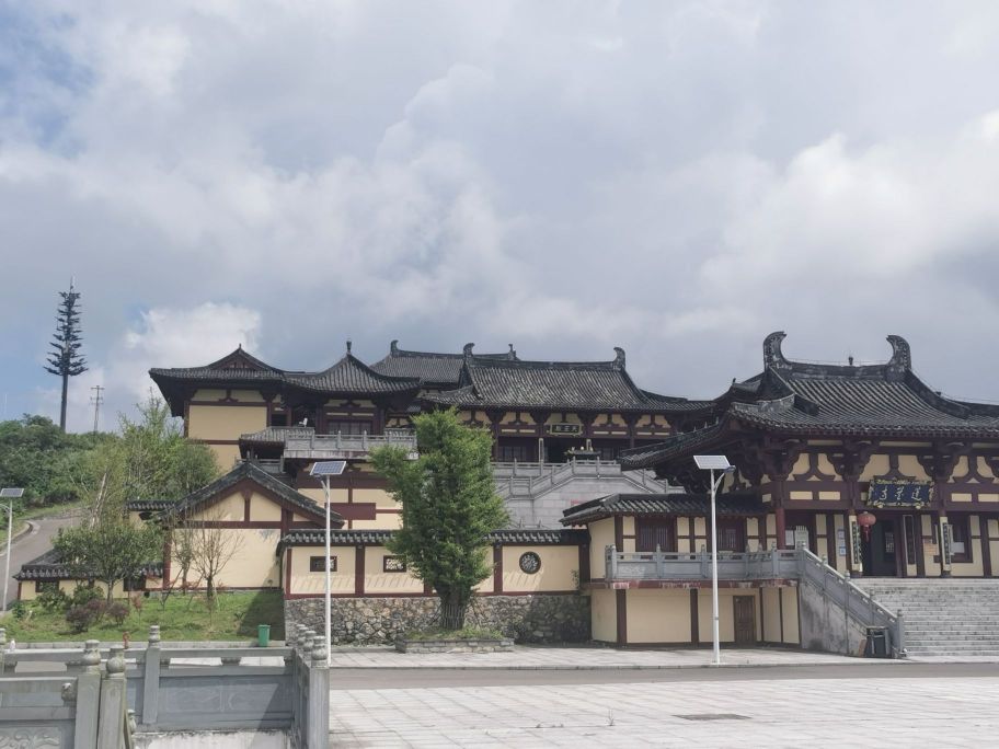 莲花寺