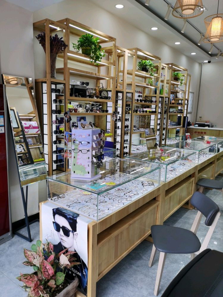 太原市小店区平凉路9号镜自由眼镜集合店