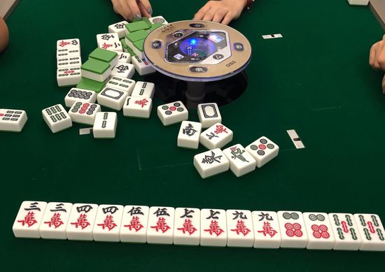 郑州向左棋牌市内娱乐店