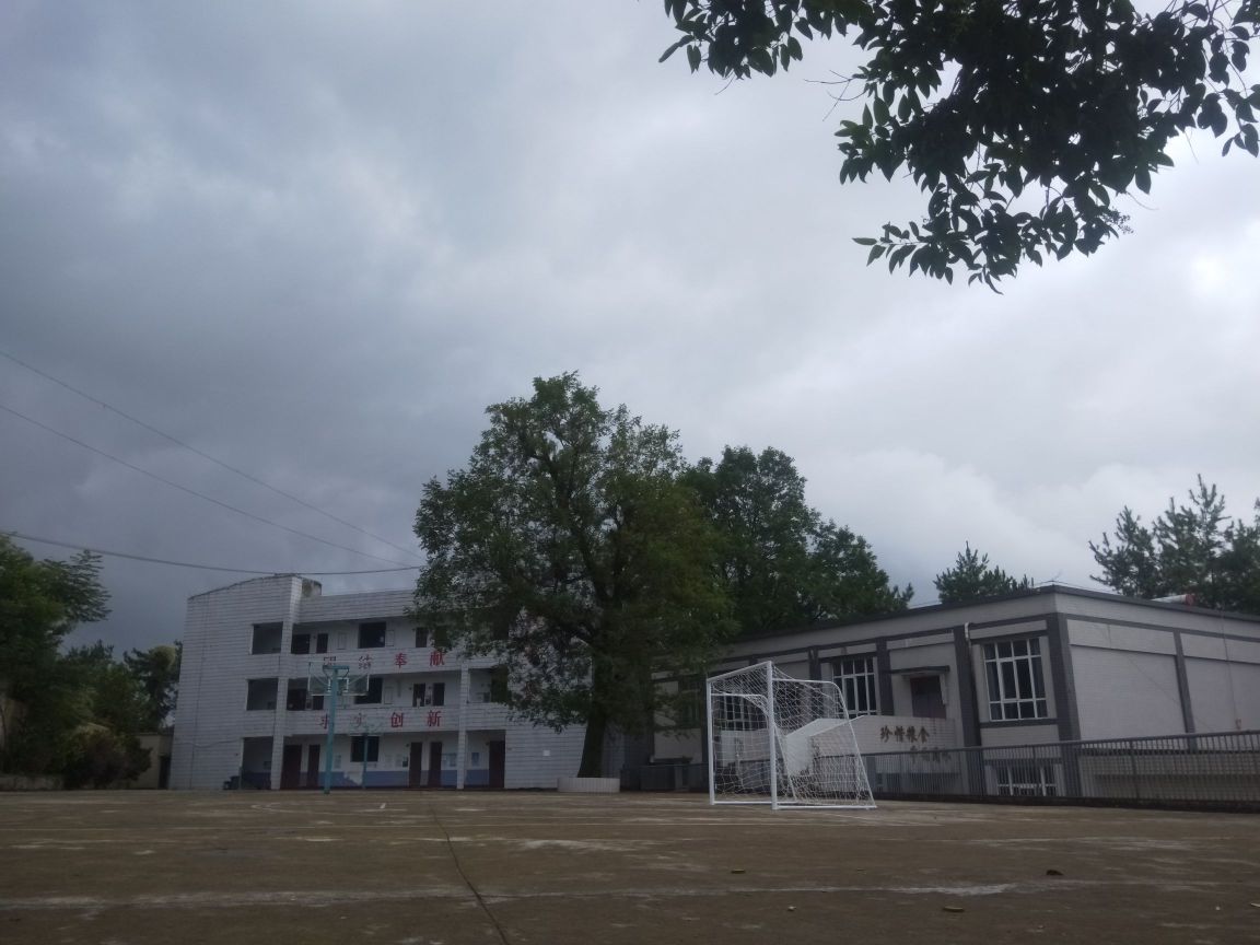 重庆市万州区国家学校