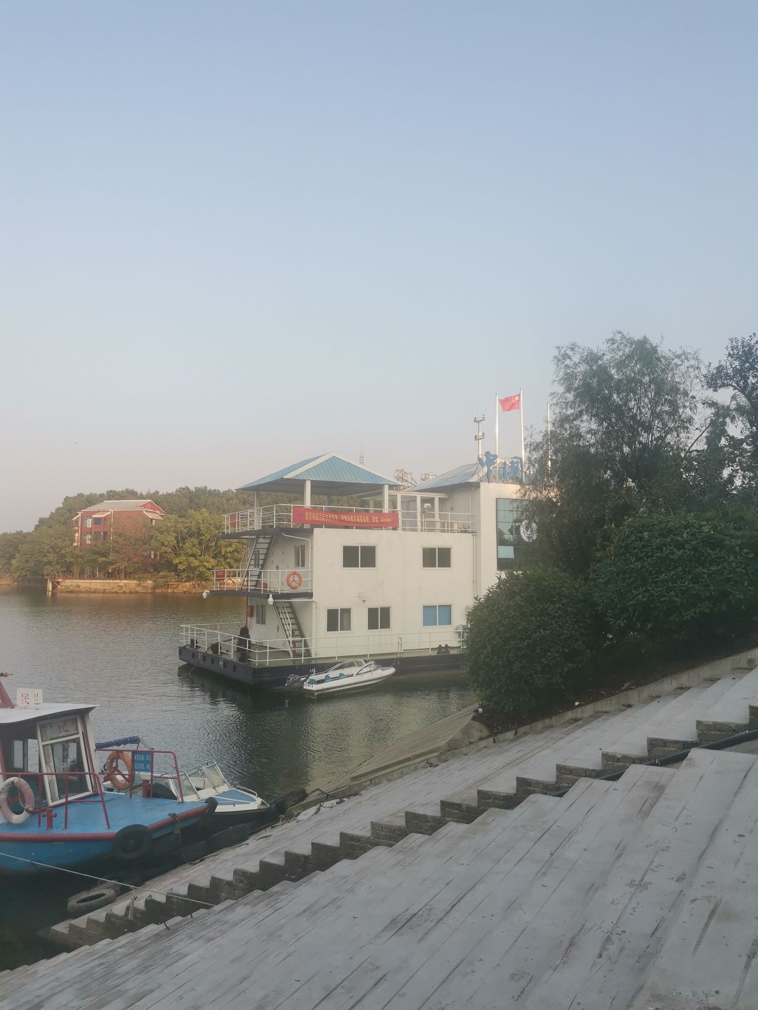 万江楼