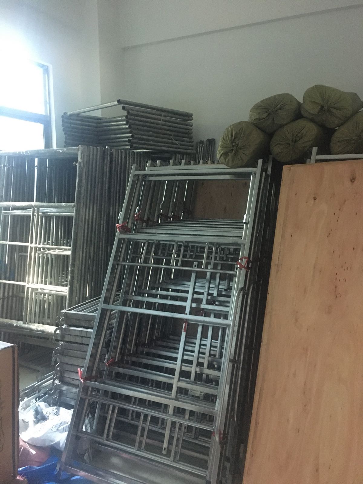 顺发五金机电批发商行