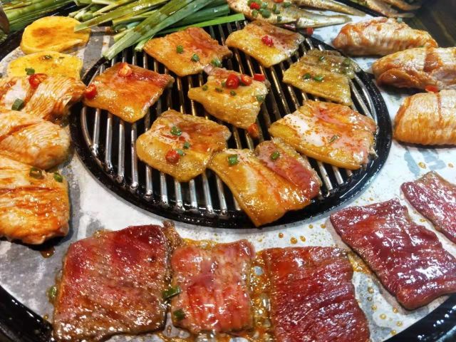 景阳狂朗烤肉(红二线店)