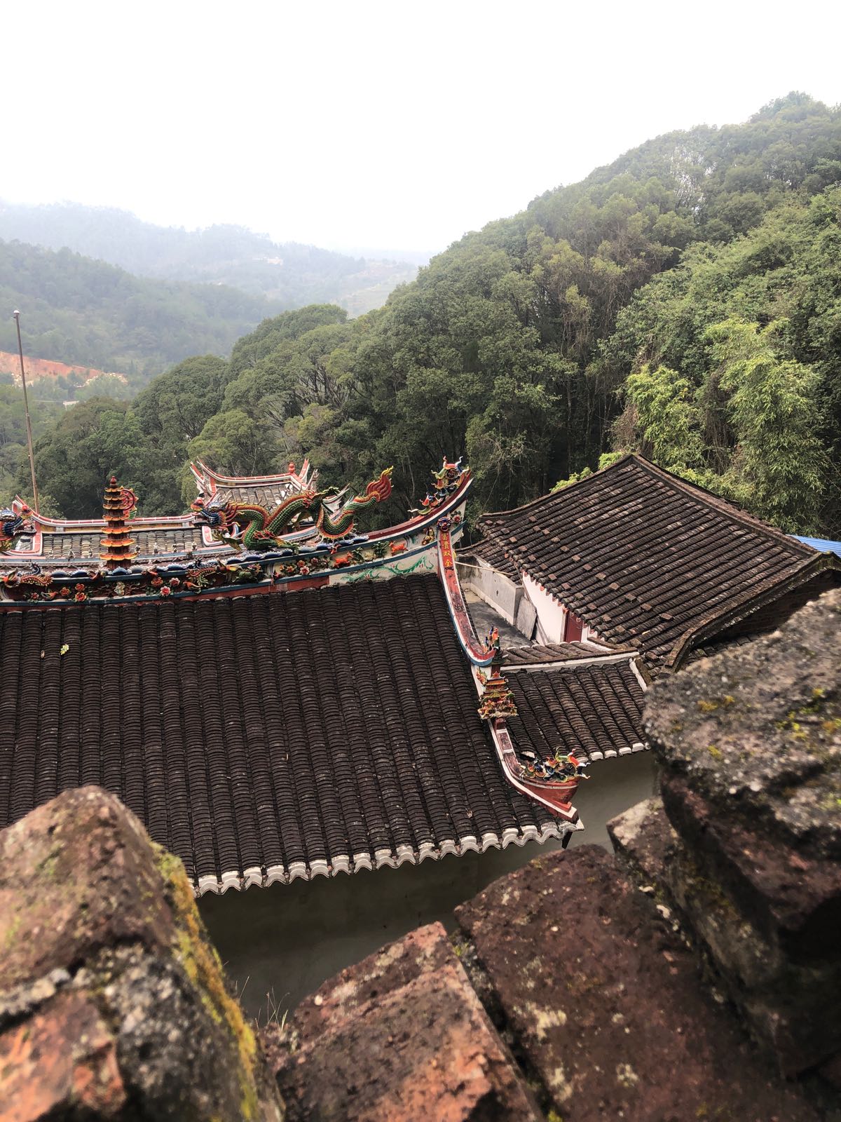 龙华山风景区