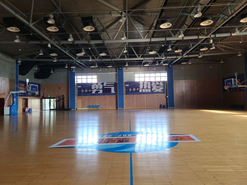 耀动篮球(大港体育馆店)