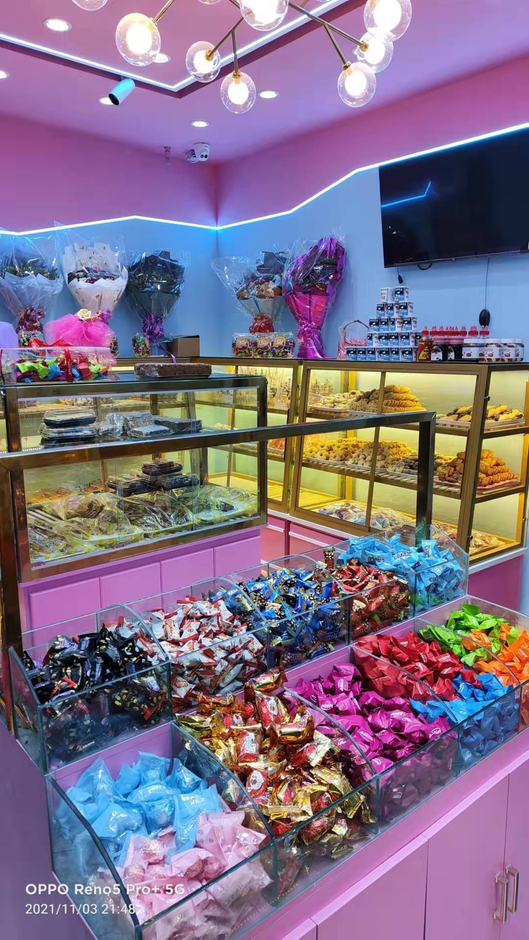粉红殿添点店