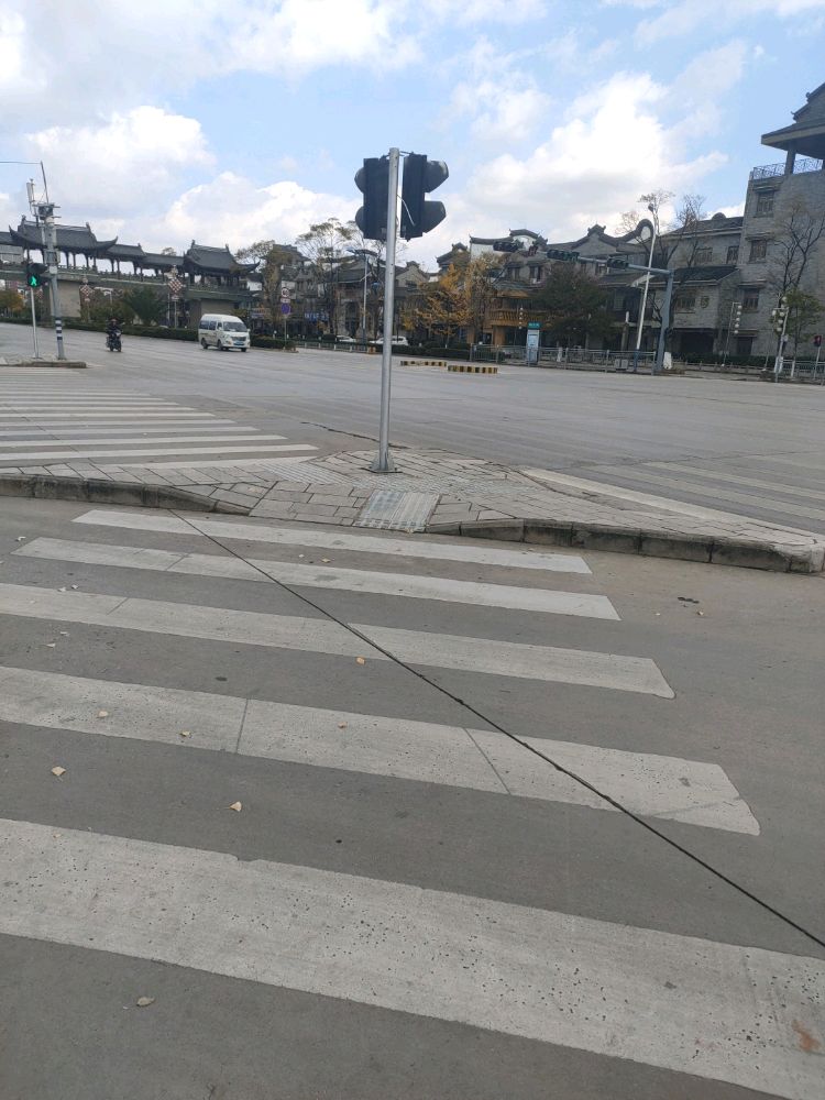 原大学路学吃店+成都市彭州市