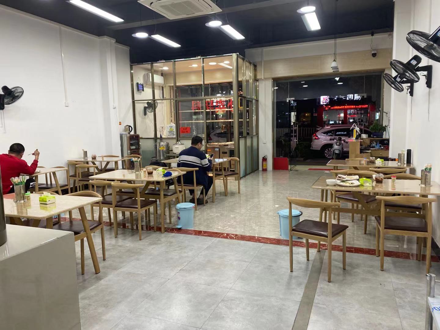 遇见烧腊餐厅(利凯城店)