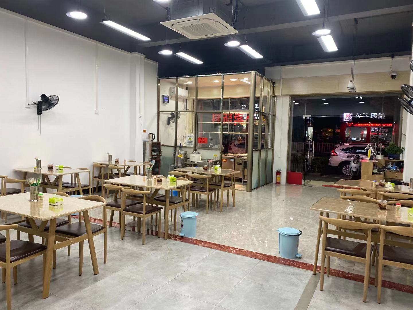 遇见烧腊餐厅(利凯城店)