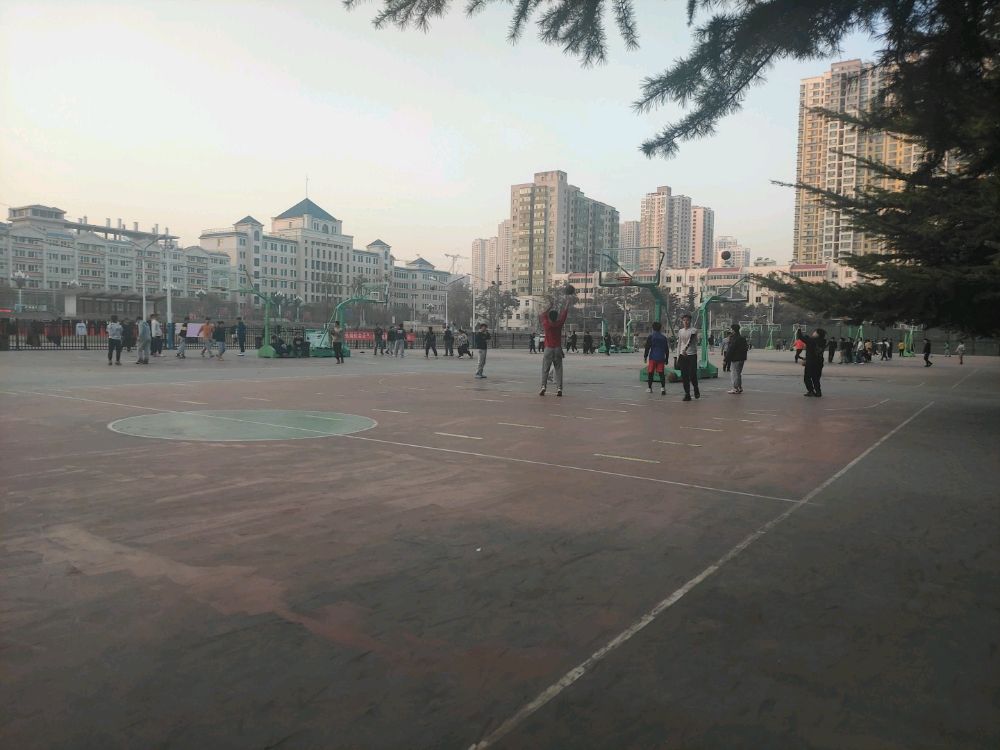 兰州交通大学-篮球场