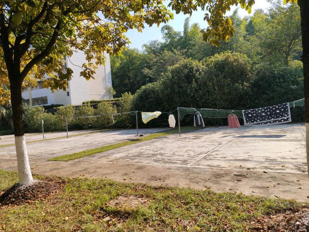 韶关学院-南区丹竹苑羽毛球场地