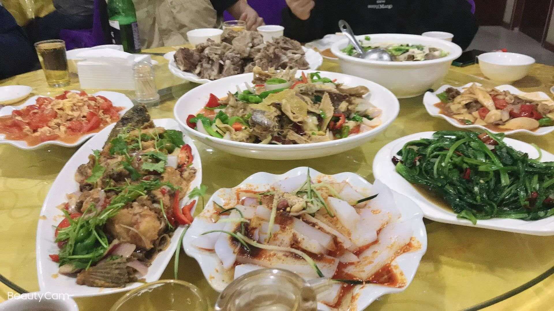 小妥餐饮醉美羊村饭庄(库尔德宁镇店)