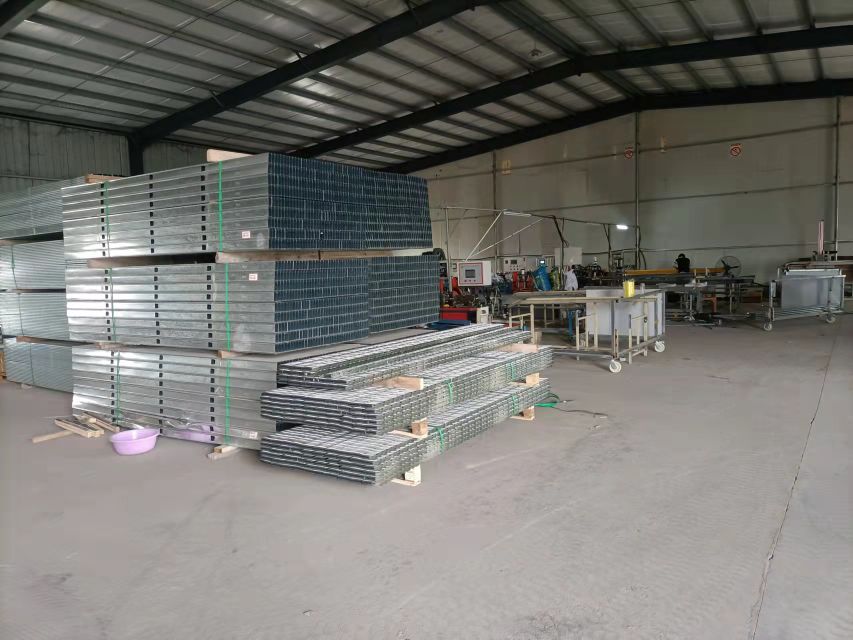 海南祥润轻钢龙骨厂