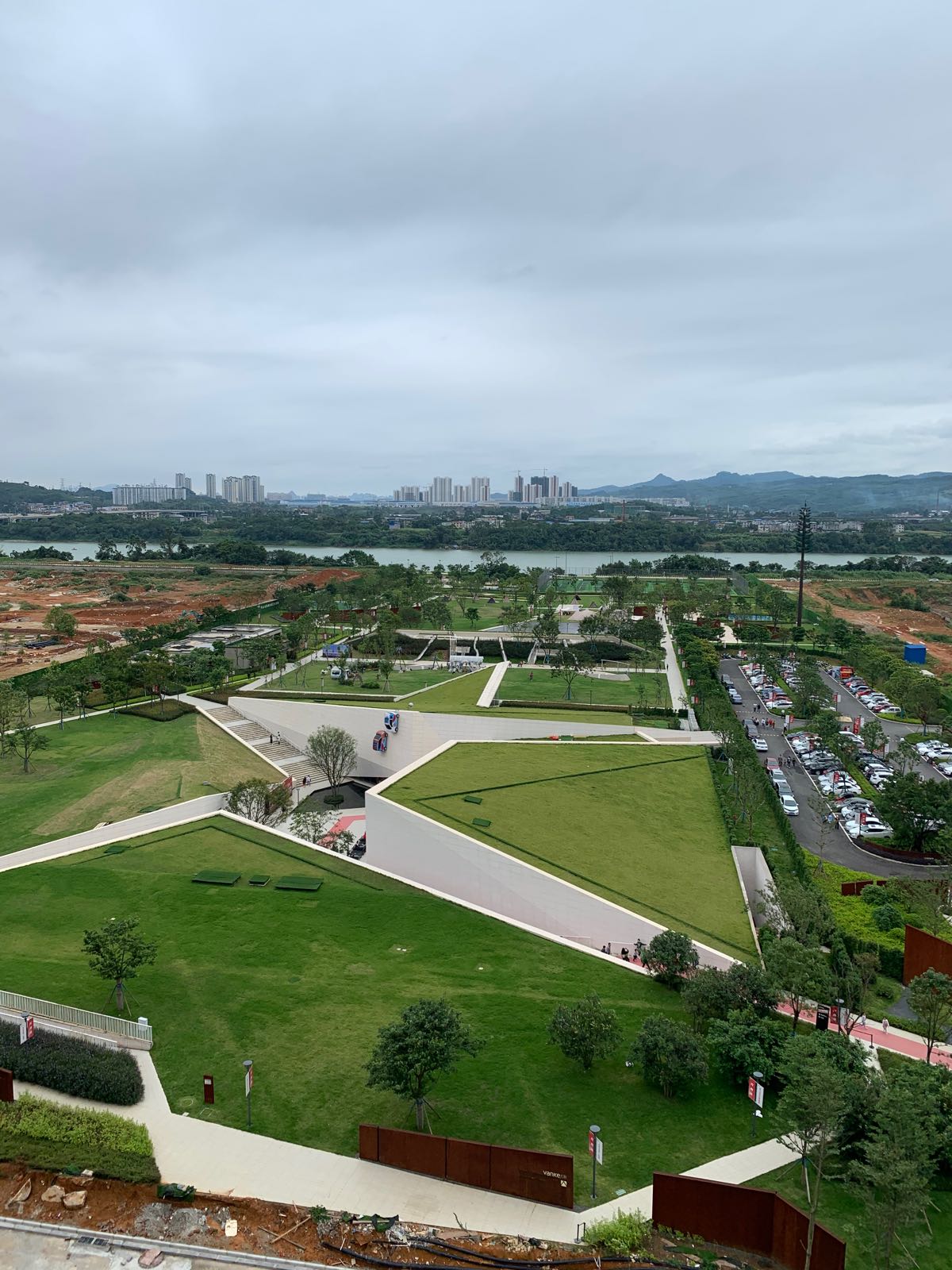 广西壮族自治区柳州市柳北区白露大道1号