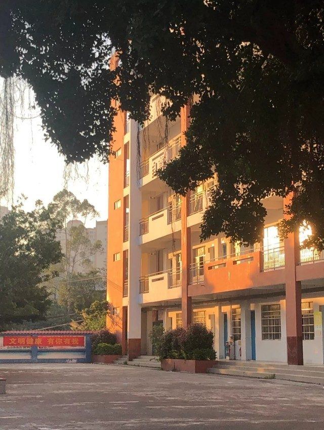 防城港市第三中学