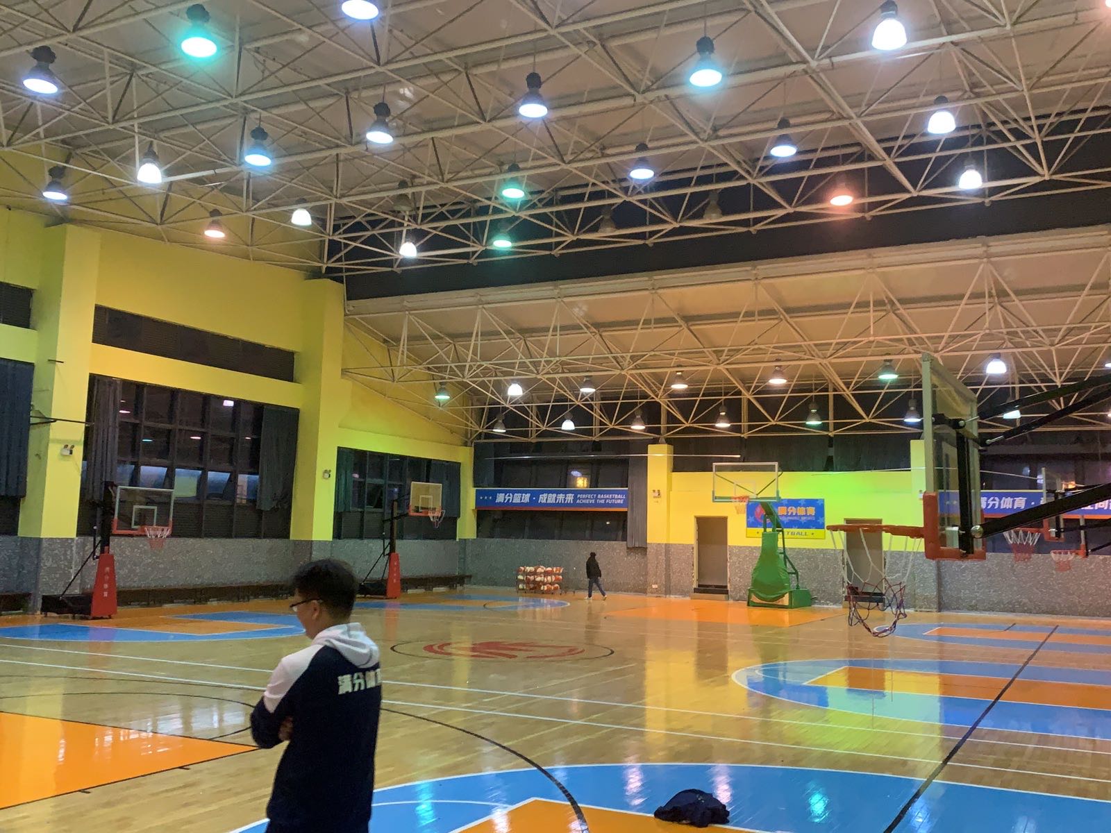 满分体育运动馆(云山诗意旗舰馆)