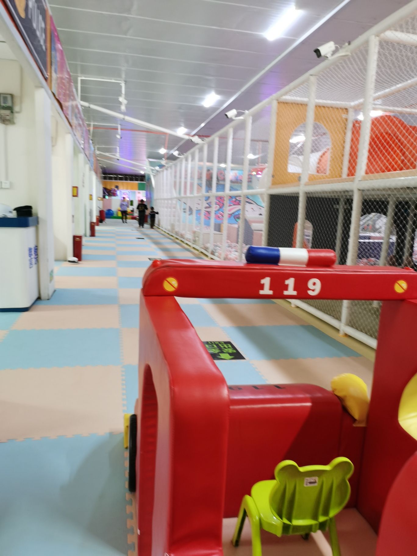 嘻哈乐儿童公园(龙康街店)