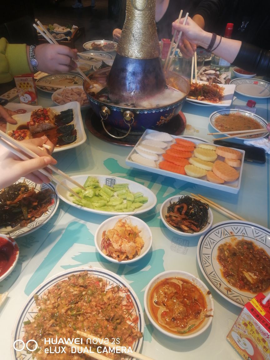 合顺祥老北京炭火锅店(西海大街店)