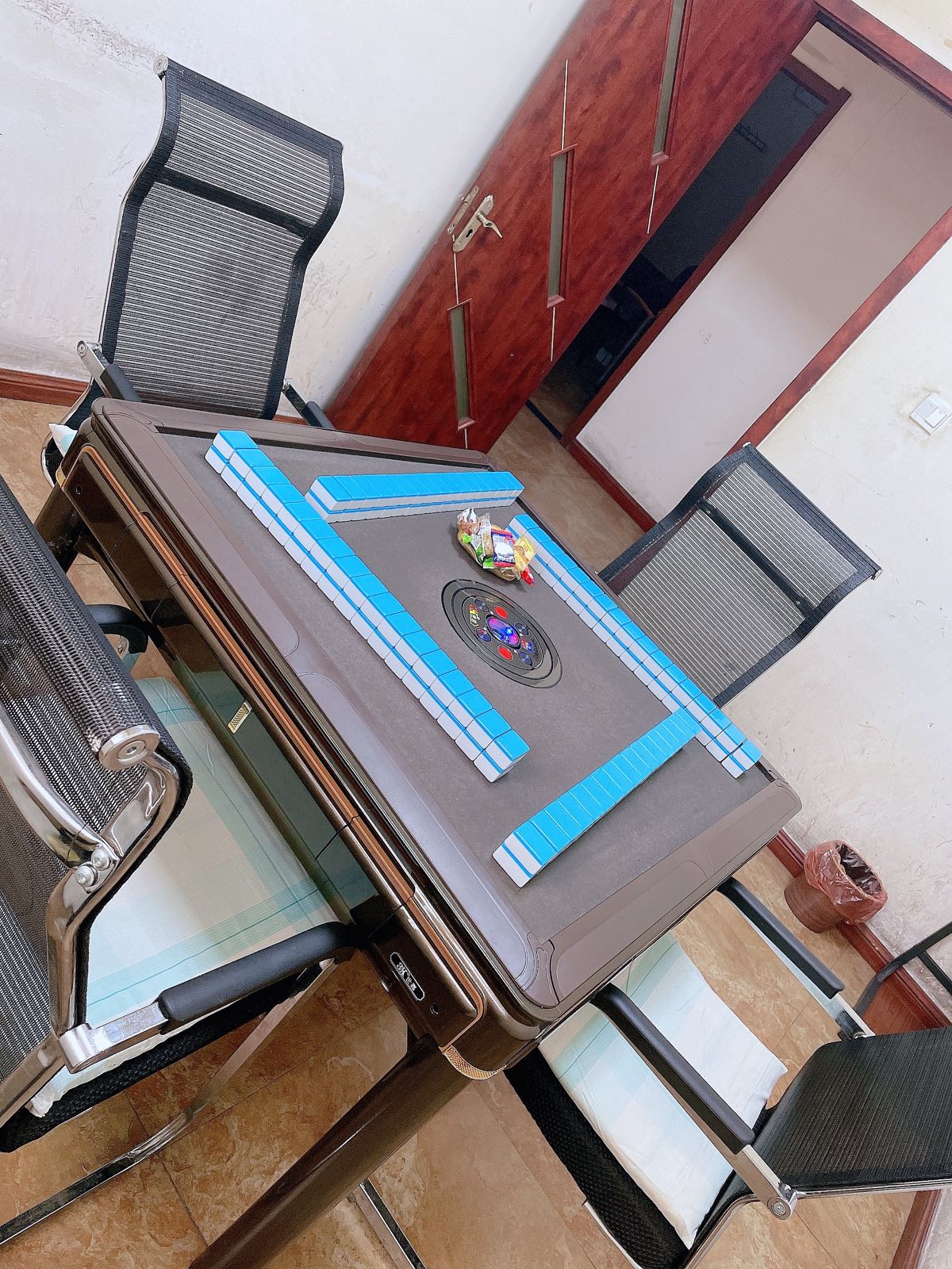 顺合棋盘室
