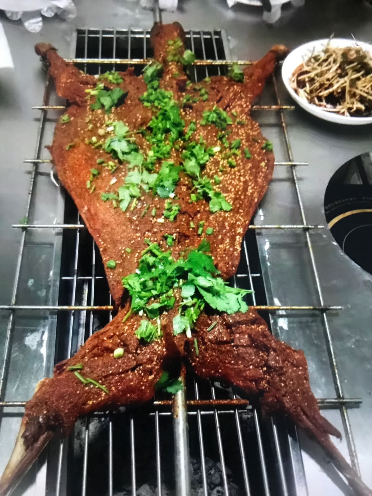 龙水胡情人岛土菜馆