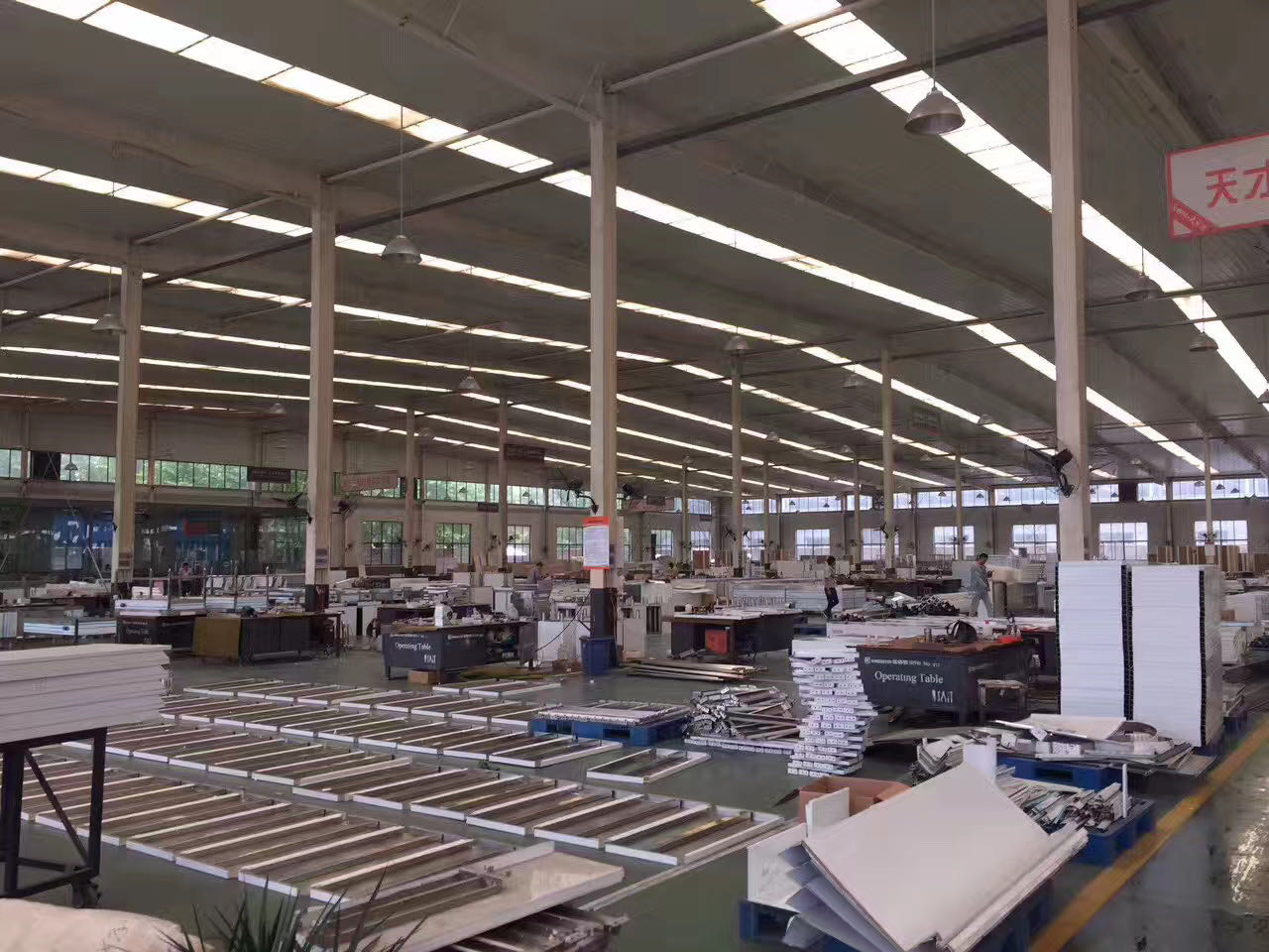 中强世纪厨房设备(三叶·铭豪广场店)