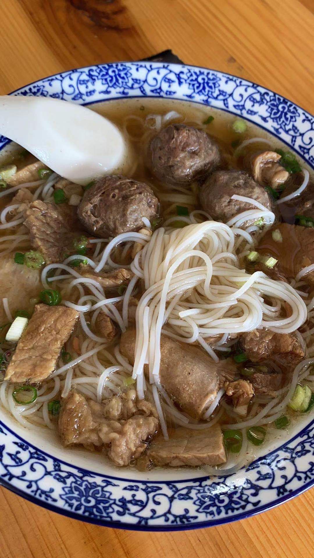 亚月牛肉面