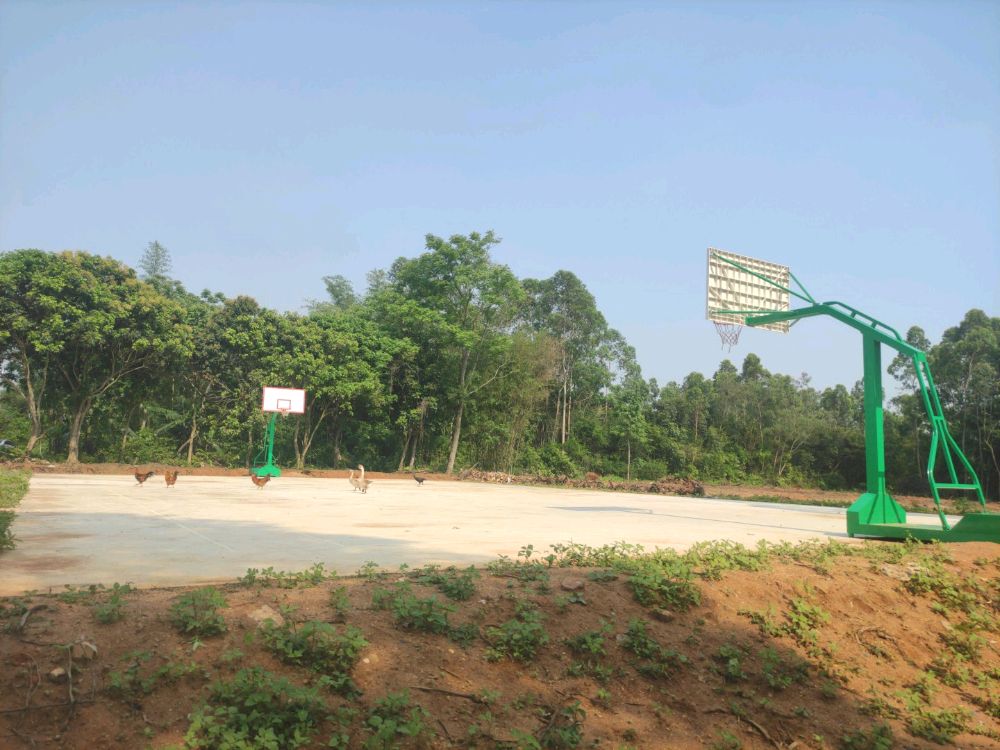 大水江篮球场