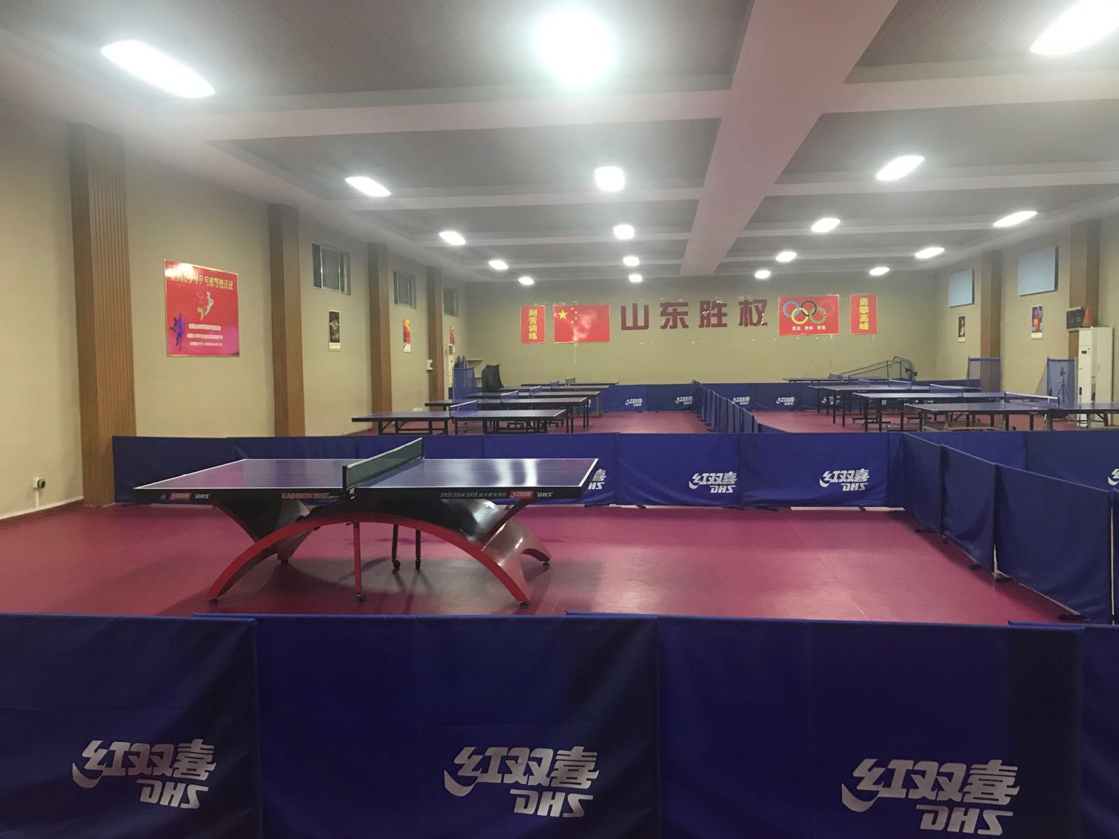 胜权乒乓球俱乐部