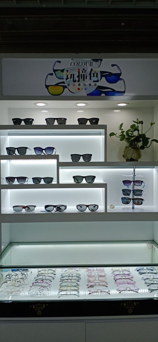 啊康明亮眼镜(天通苑国泰百货店)