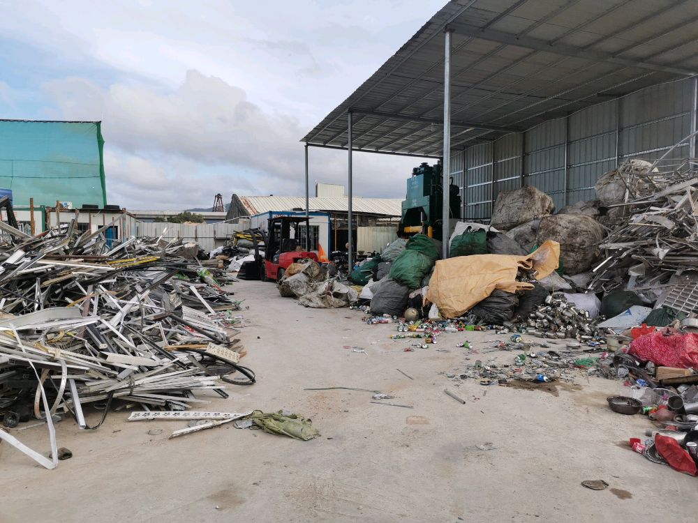 裕和金属废品回收站