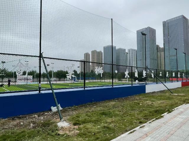 舒莱狮大自然青工东海足球基地(东海校区)