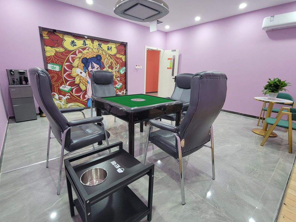 雀家棋牌(鹿泉北国厚德金街店)