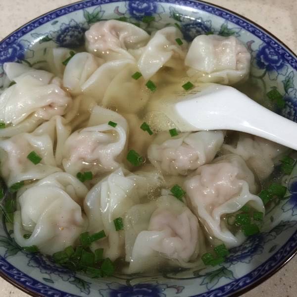 柴火馄饨店