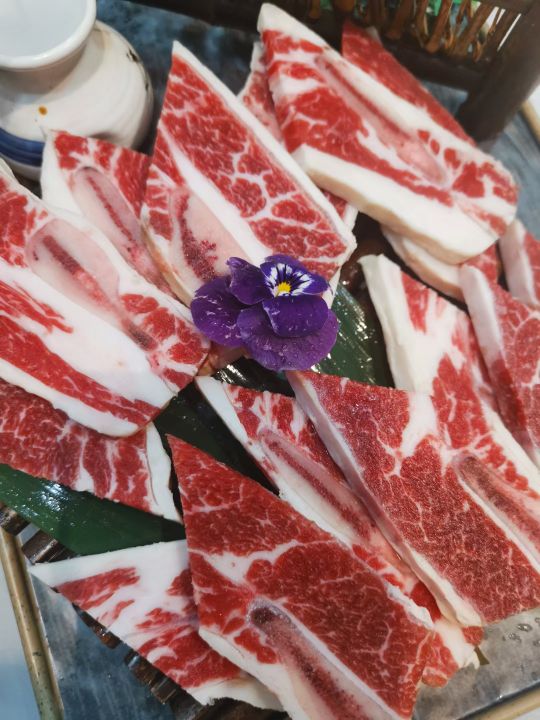 食叁碳火烤肉料理
